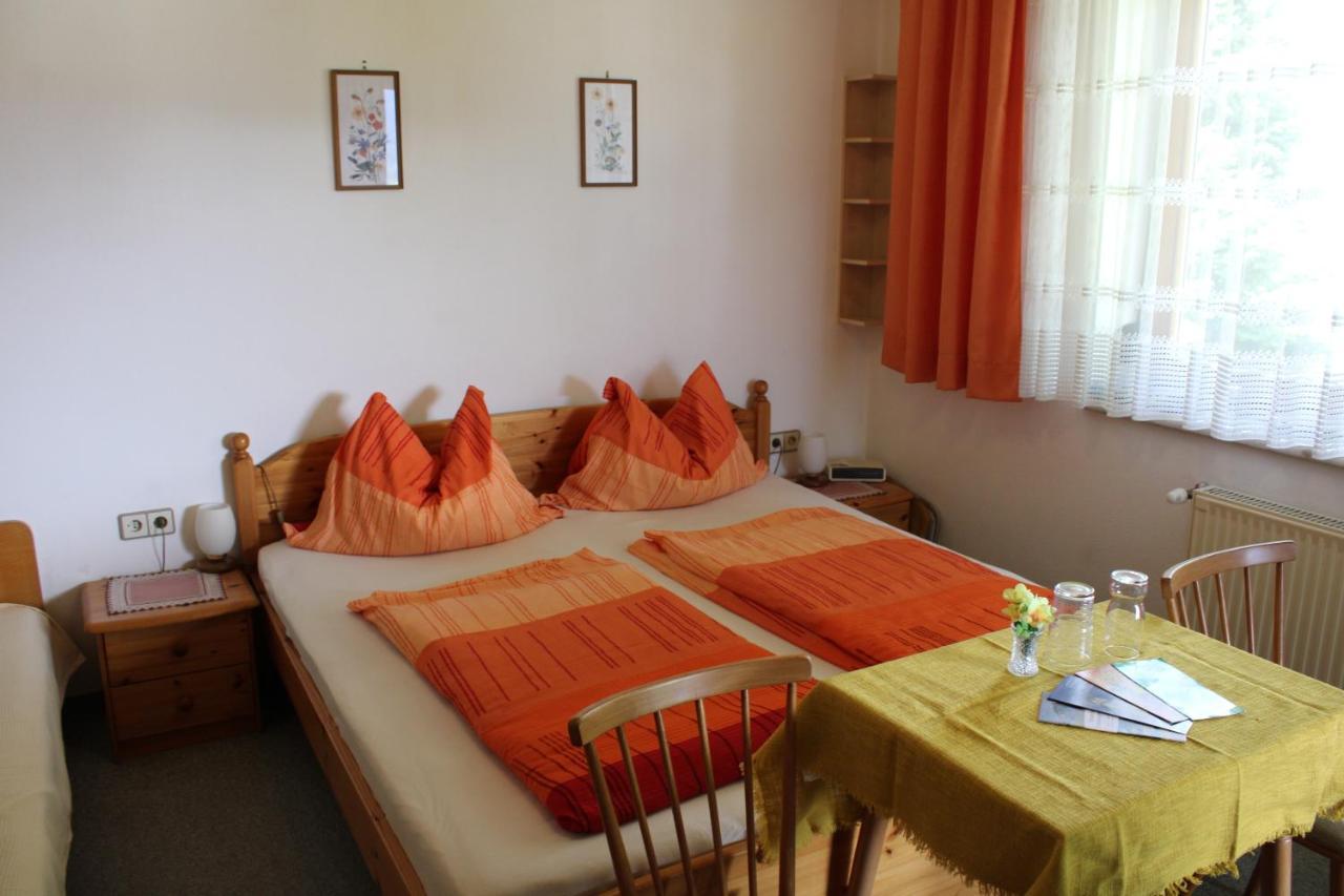 Gaestehaus Uggowitzer Drobollach am Faakersee Bagian luar foto