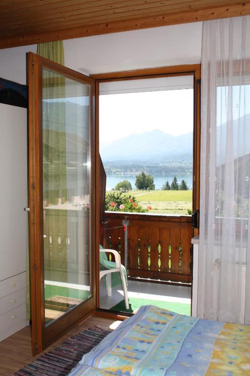 Gaestehaus Uggowitzer Drobollach am Faakersee Ruang foto